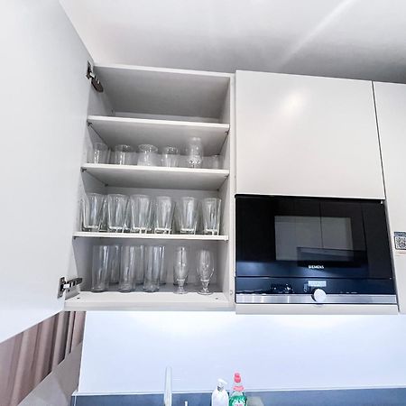 Posh 3 Bedroom Flat With Terrace And Indoor Fireplace In Mayfair, Near Hyde Park London Exteriör bild