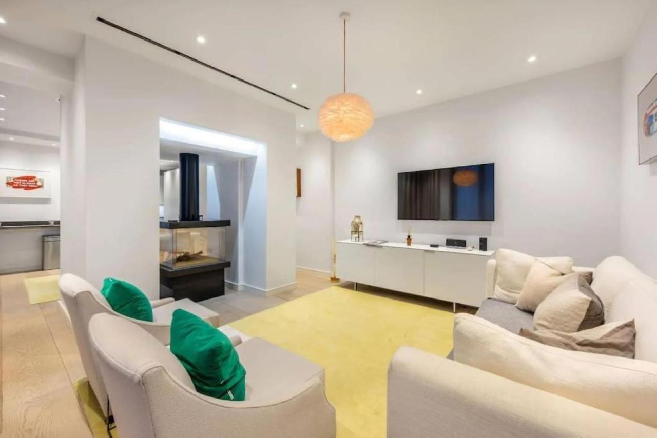Posh 3 Bedroom Flat With Terrace And Indoor Fireplace In Mayfair, Near Hyde Park London Exteriör bild