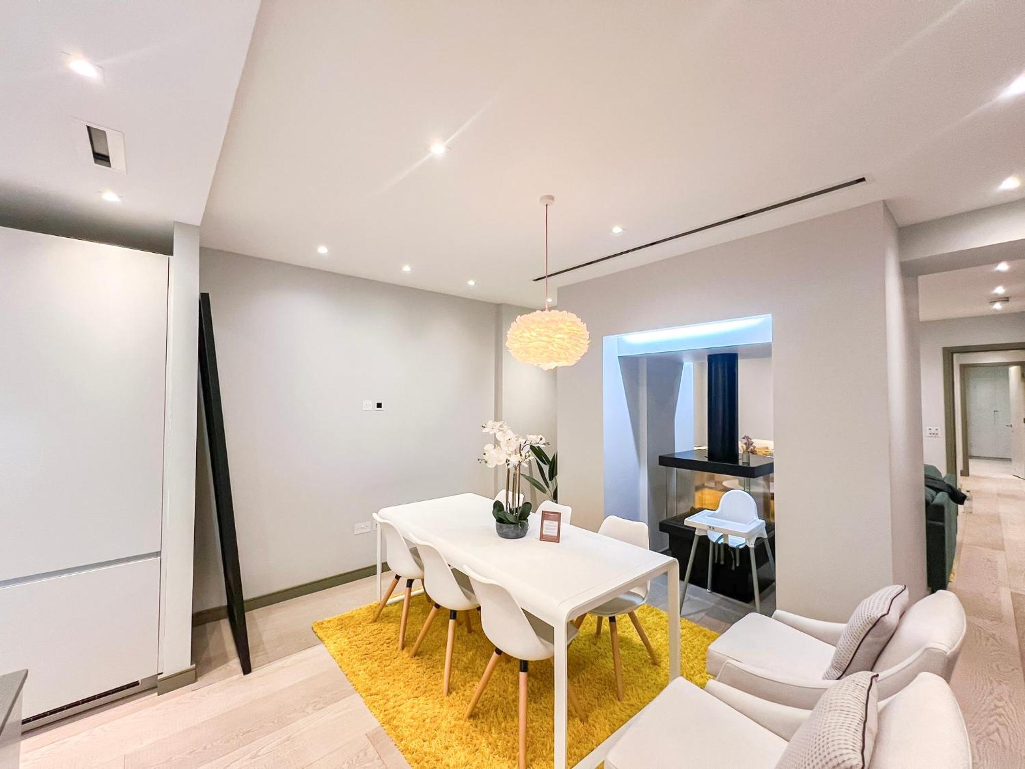 Posh 3 Bedroom Flat With Terrace And Indoor Fireplace In Mayfair, Near Hyde Park London Exteriör bild