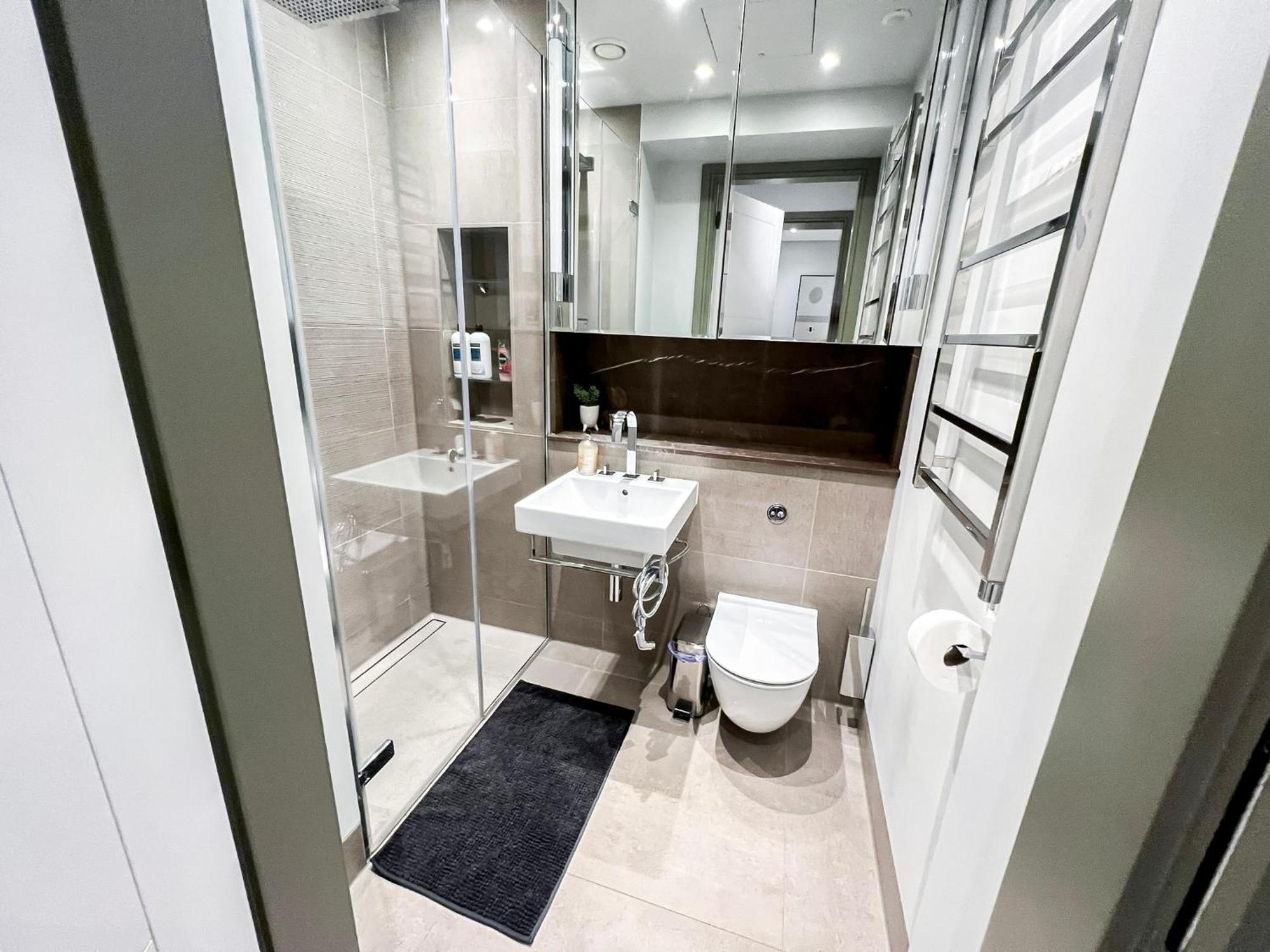 Posh 3 Bedroom Flat With Terrace And Indoor Fireplace In Mayfair, Near Hyde Park London Exteriör bild