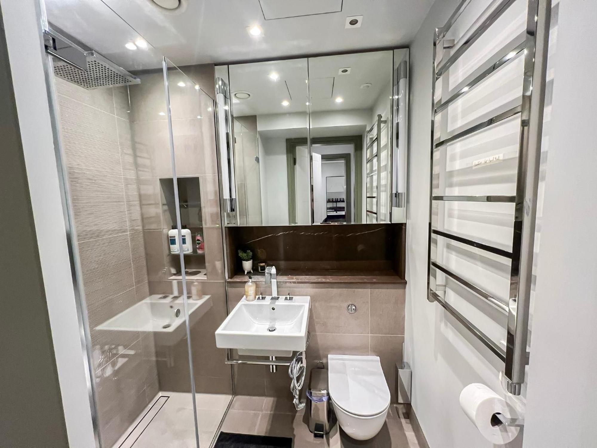 Posh 3 Bedroom Flat With Terrace And Indoor Fireplace In Mayfair, Near Hyde Park London Exteriör bild