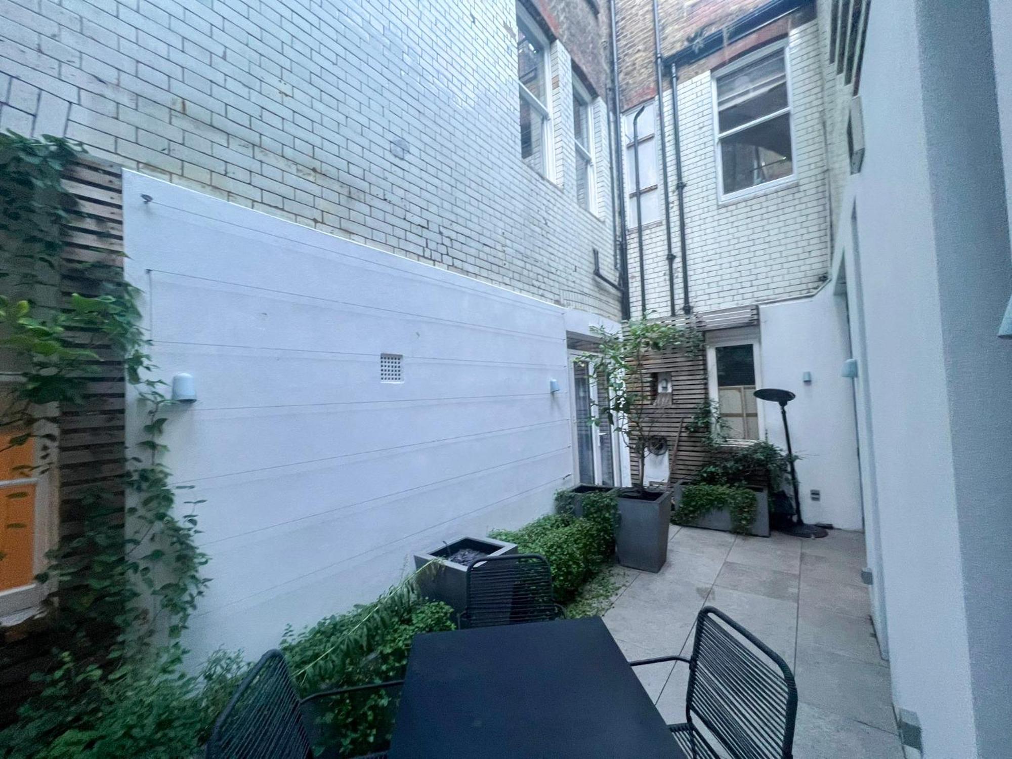 Posh 3 Bedroom Flat With Terrace And Indoor Fireplace In Mayfair, Near Hyde Park London Exteriör bild